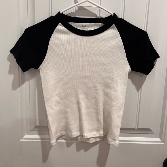 Brandy Melville Tops Brandy Melville Black Bella Baseball Top
